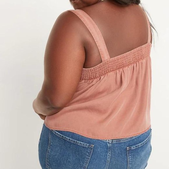 Garment-Dyed 'No-Open' Button-Front Tank Top for Women - Picture 2 of 3